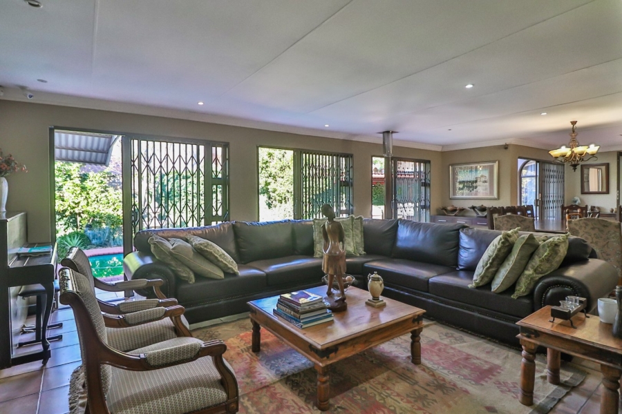 6 Bedroom Property for Sale in Heuwelsig Free State